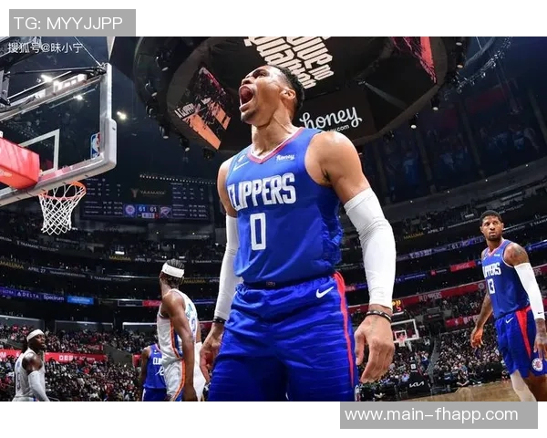 乔治康复进展显著预计常规赛初期将顺利回归球队